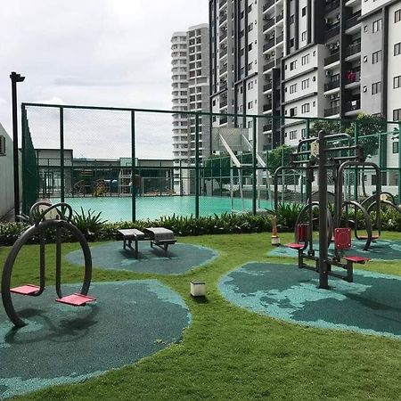 Ss Condostay Residensi Lili, Nilai Nearby Klia, Usim - Infinity Pool, Wifi, Smart Tv Extérieur photo
